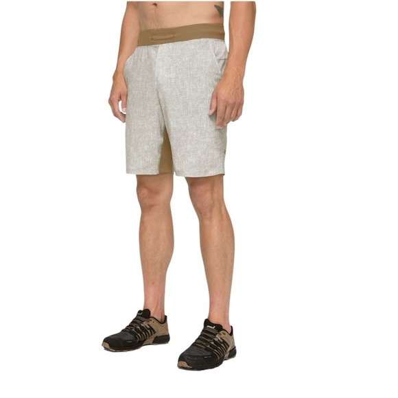 Lululemon T.H.E. Short 9" Medium Lined Liner Sunbleached Frontier Multi - Picture 1 of 10